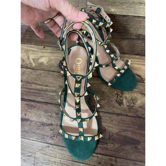 Women’s Green Heels Shoes - Picture 2 of 5